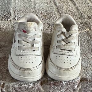 Reebok Kids Sneakers in White and Red leather